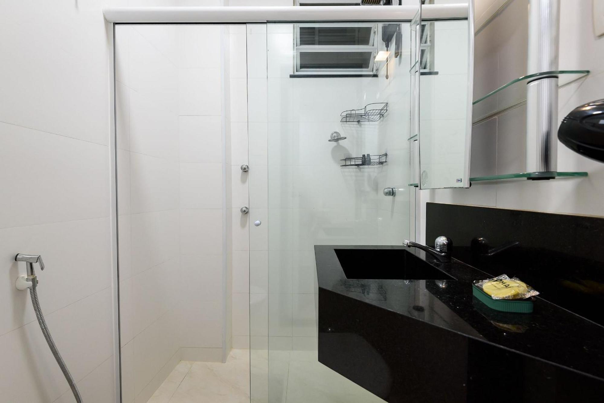 Apartamento Reformado A 200m Da | Nsc 1085/306