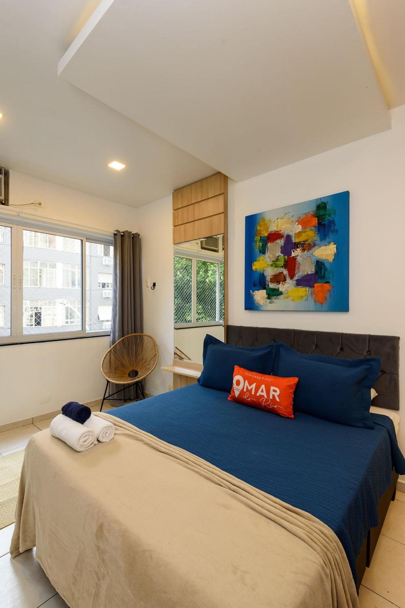 Apartamento Reformado A 200m Da | Nsc 1085/306 *